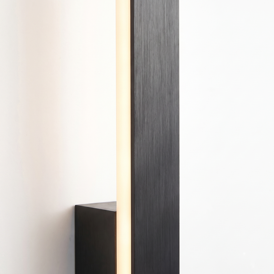 Comvilo Linear LED Wall Light material detail