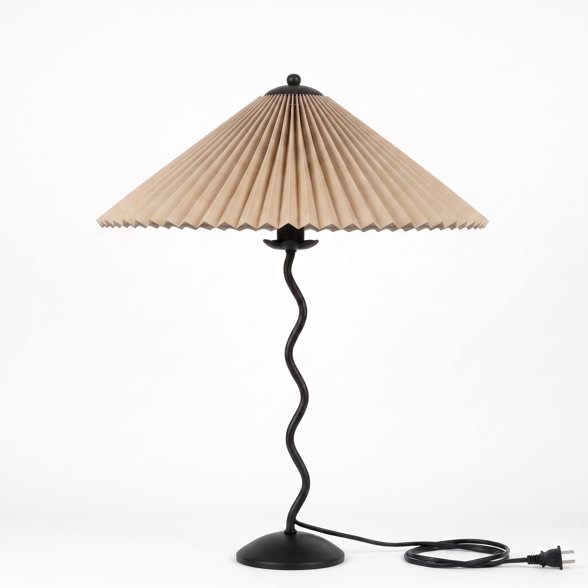 Ondine Pleated Table Lamp in Black and Beige, detail view