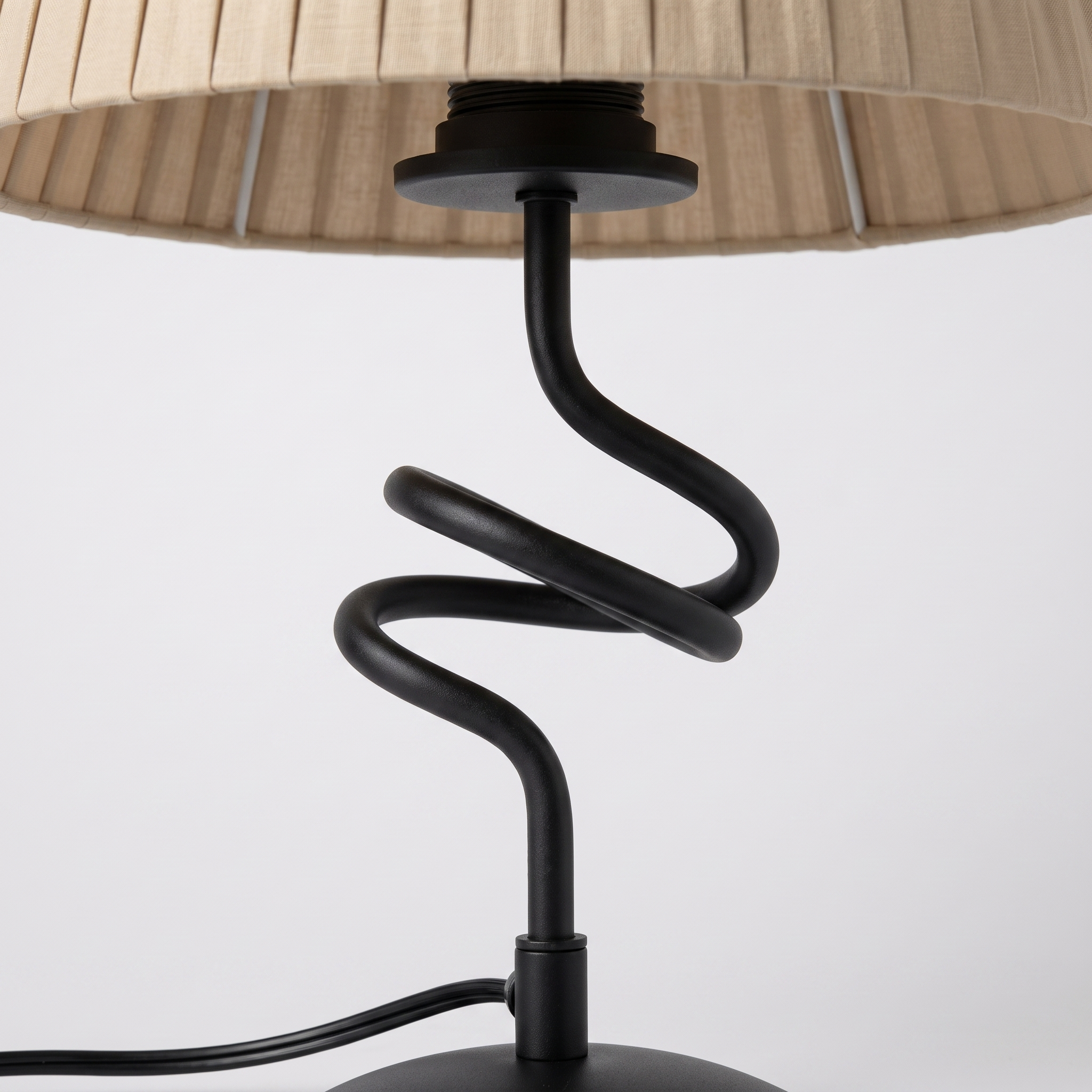 Ondine Pleated Table Lamp in Black and Beige, additional product view