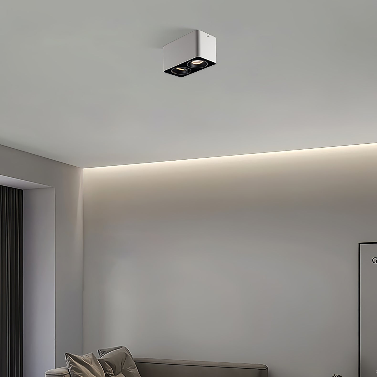 Giyan Adjustable Spotlight