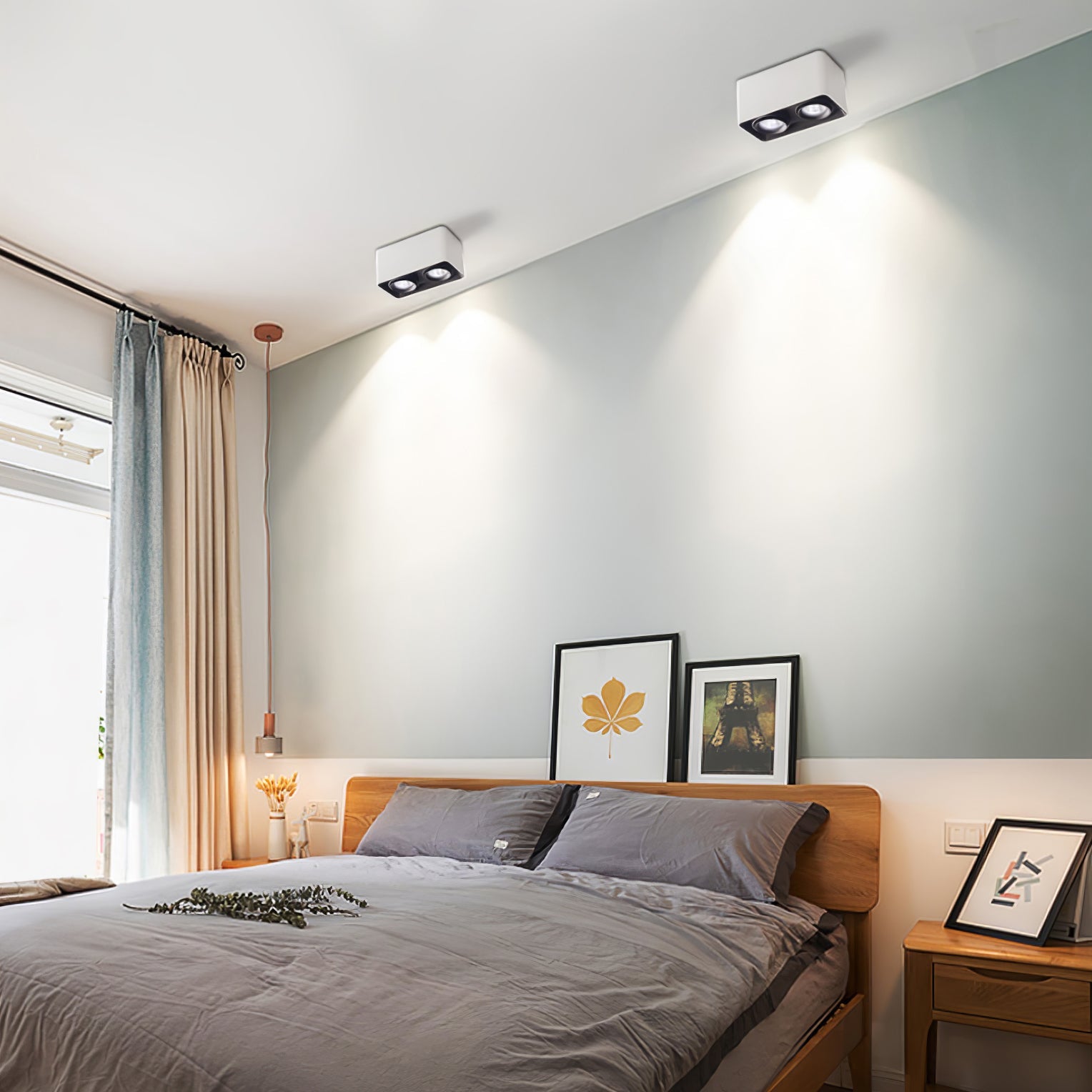 Giyan Adjustable Spotlight