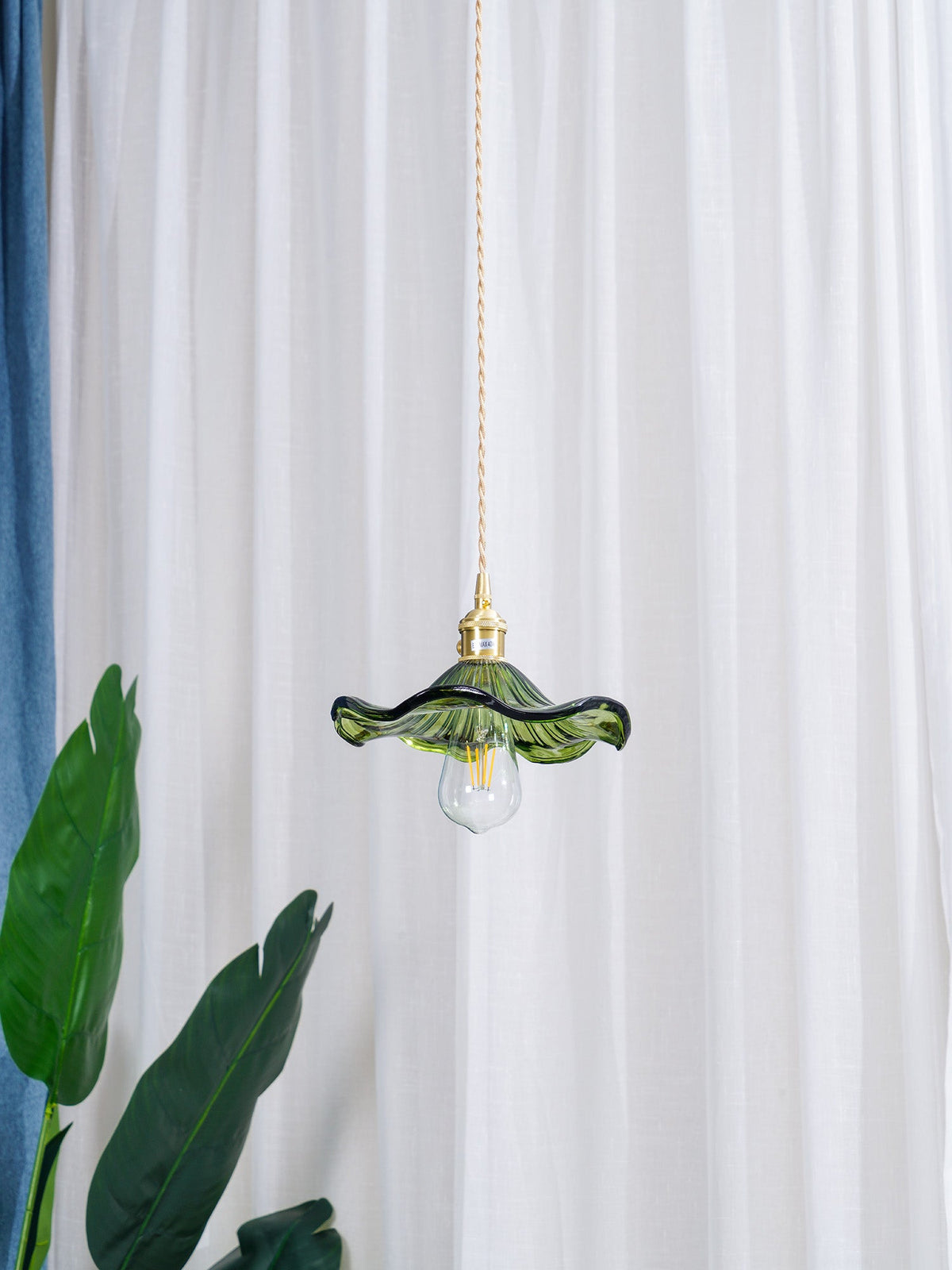 Glass Hibiscus Flower Pendant Light – image 43