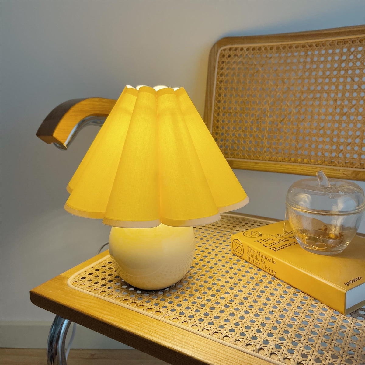 Kicsi Knife Pleat Table Lamp – image 10