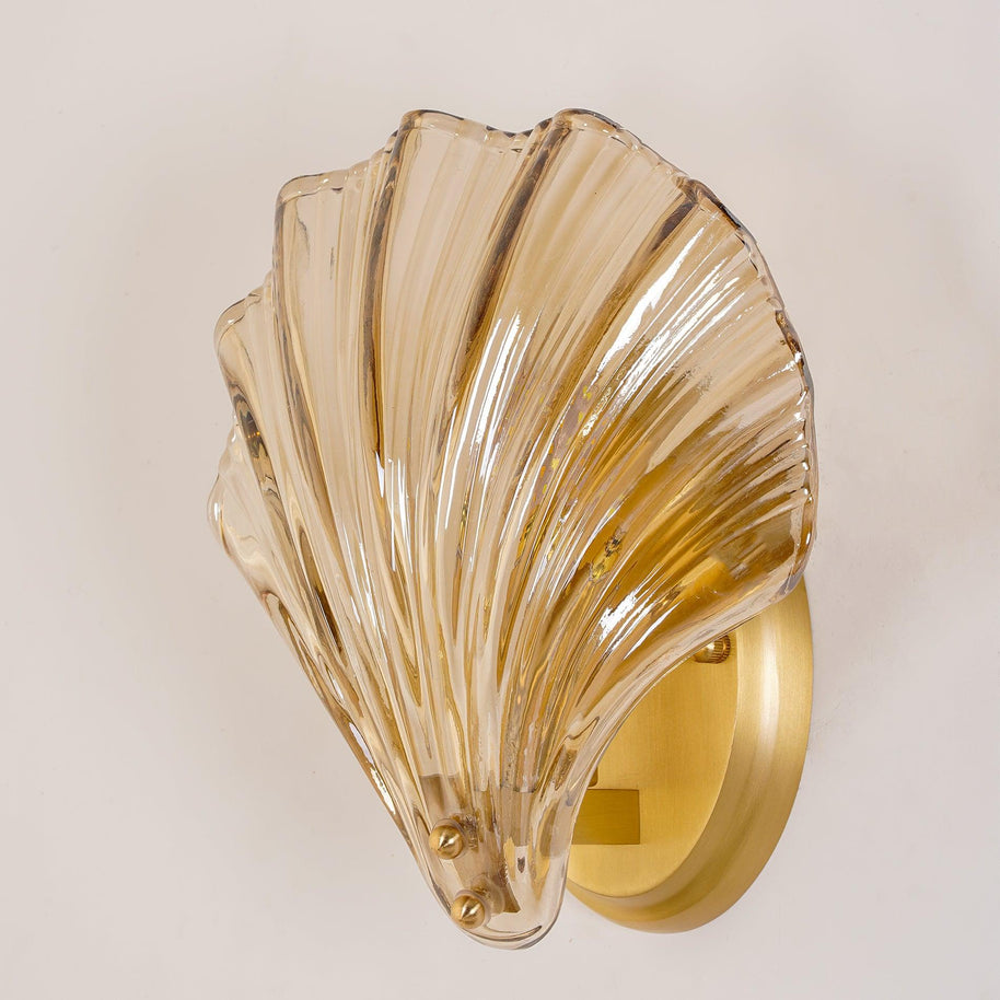 Coquille Brass Shell Wall Light