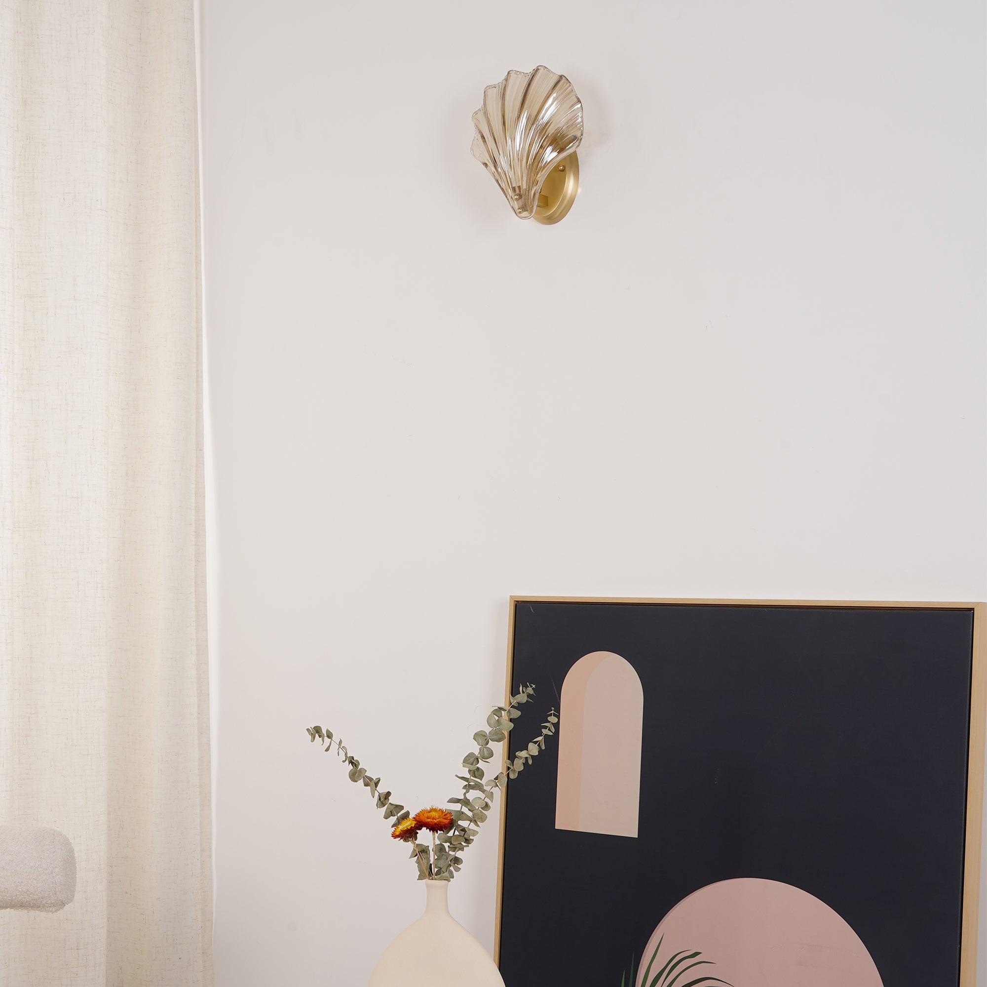 Coquille Brass Shell Wall Light