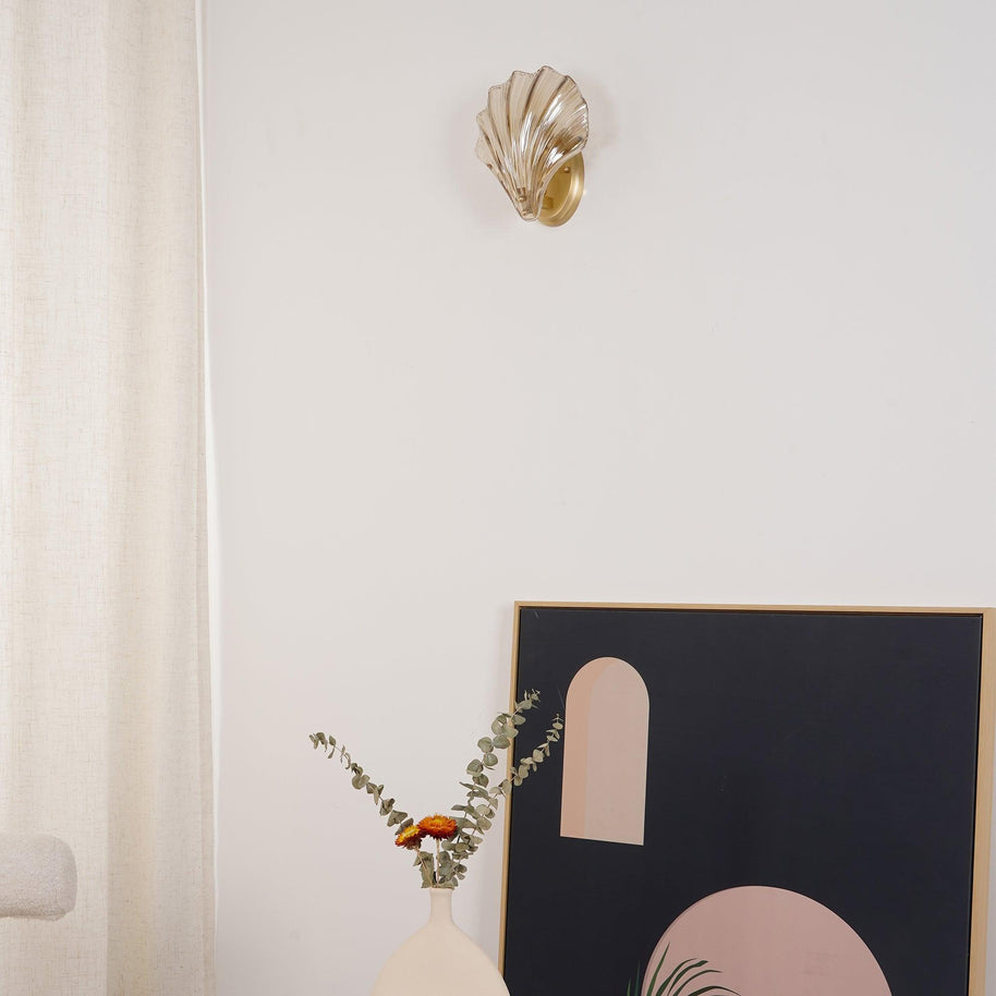 Coquille Brass Shell Wall Light