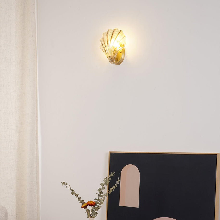 Coquille Brass Shell Wall Light