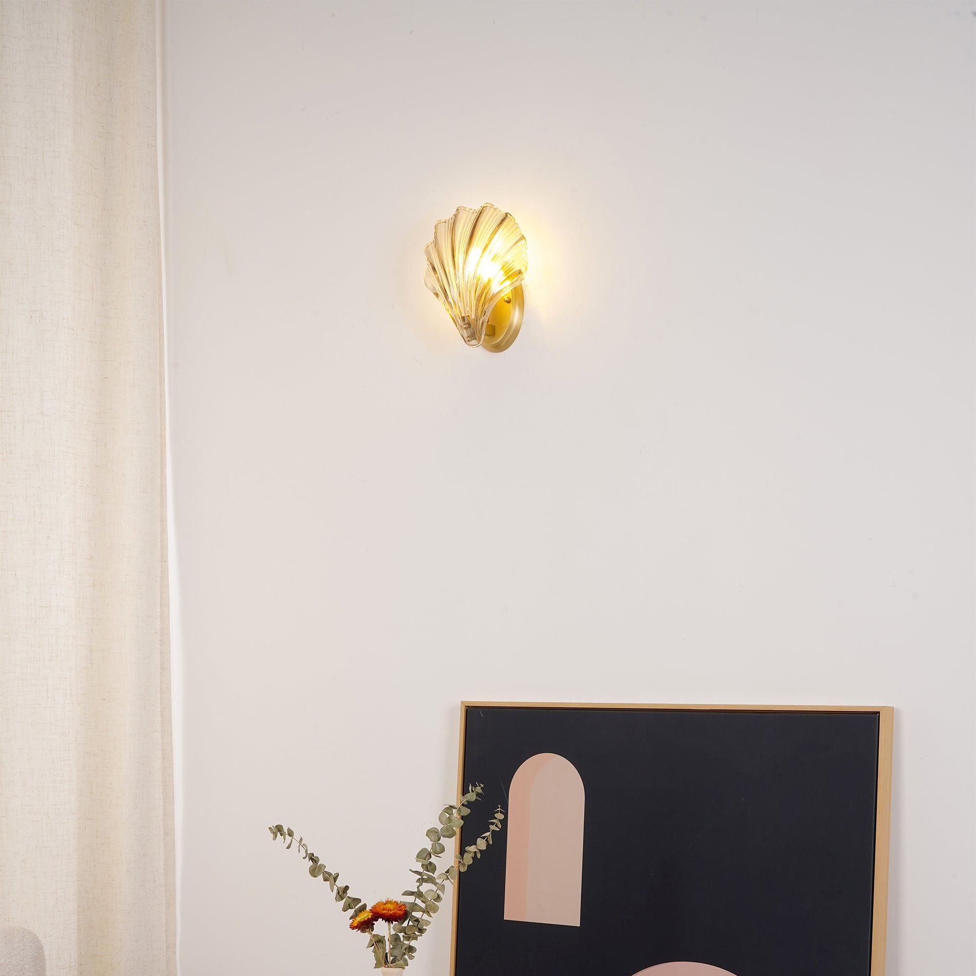 Coquille Brass Shell Wall Light