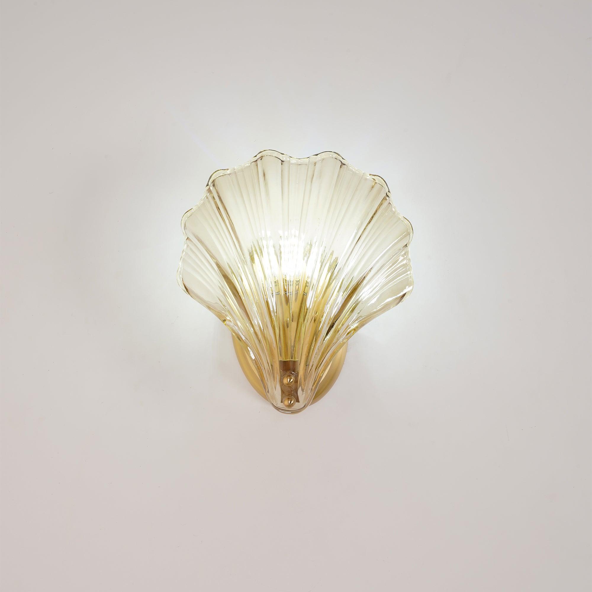 Coquille Brass Shell Wall Light