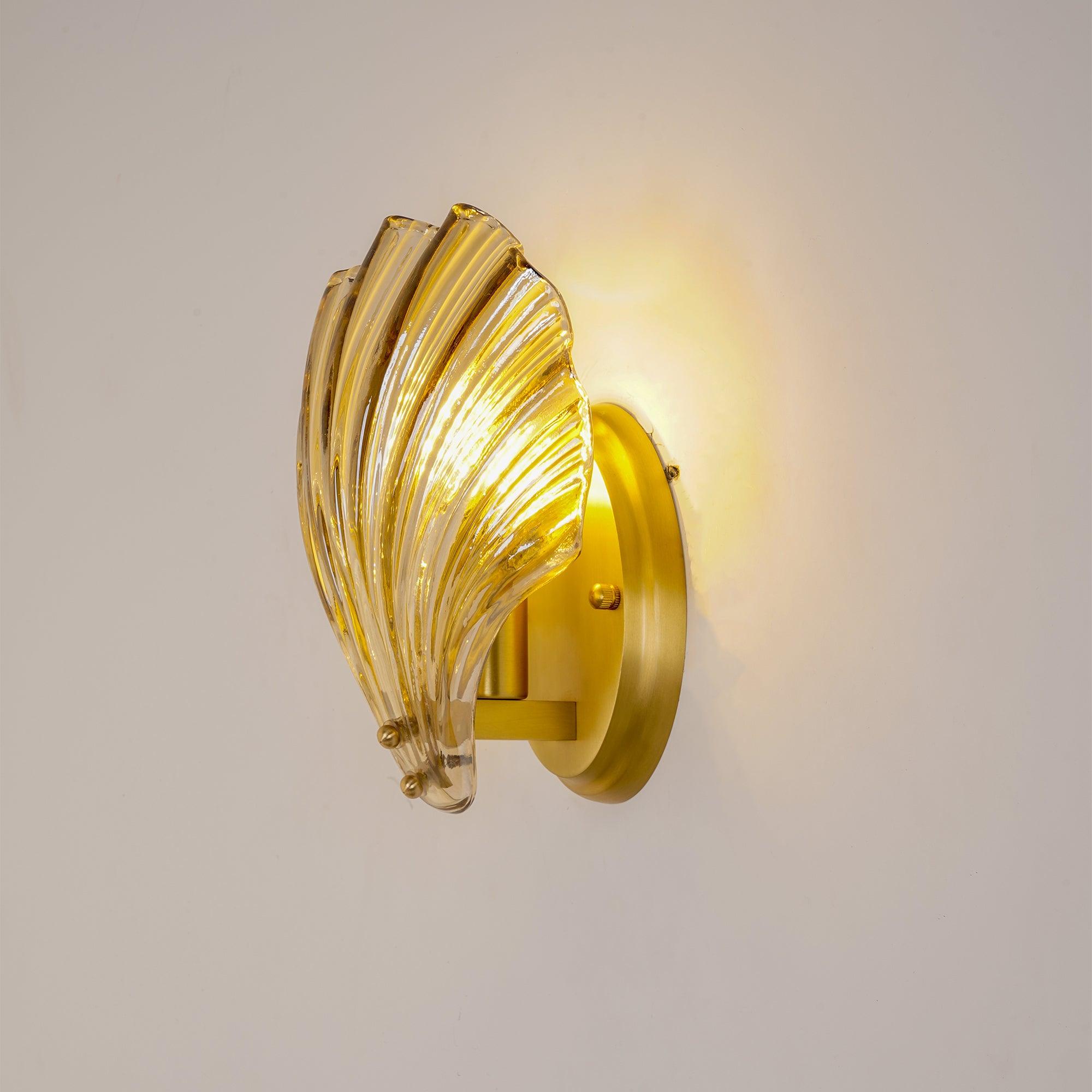 Coquille Brass Shell Wall Light