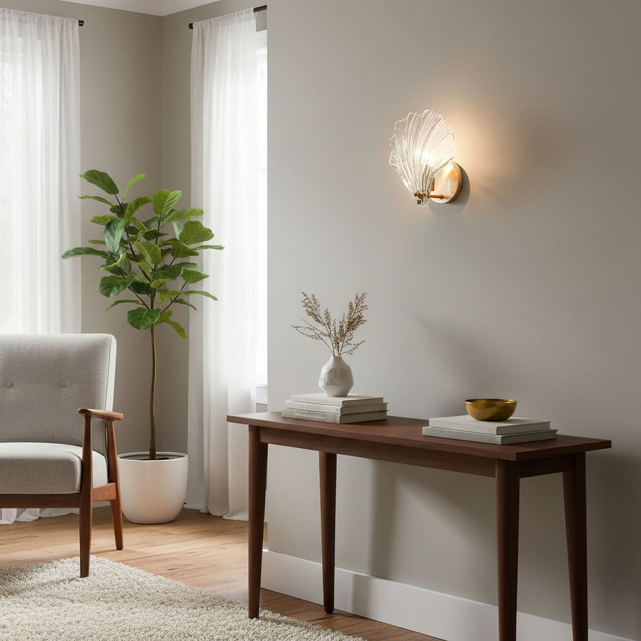 Coquille Brass Shell Wall Light