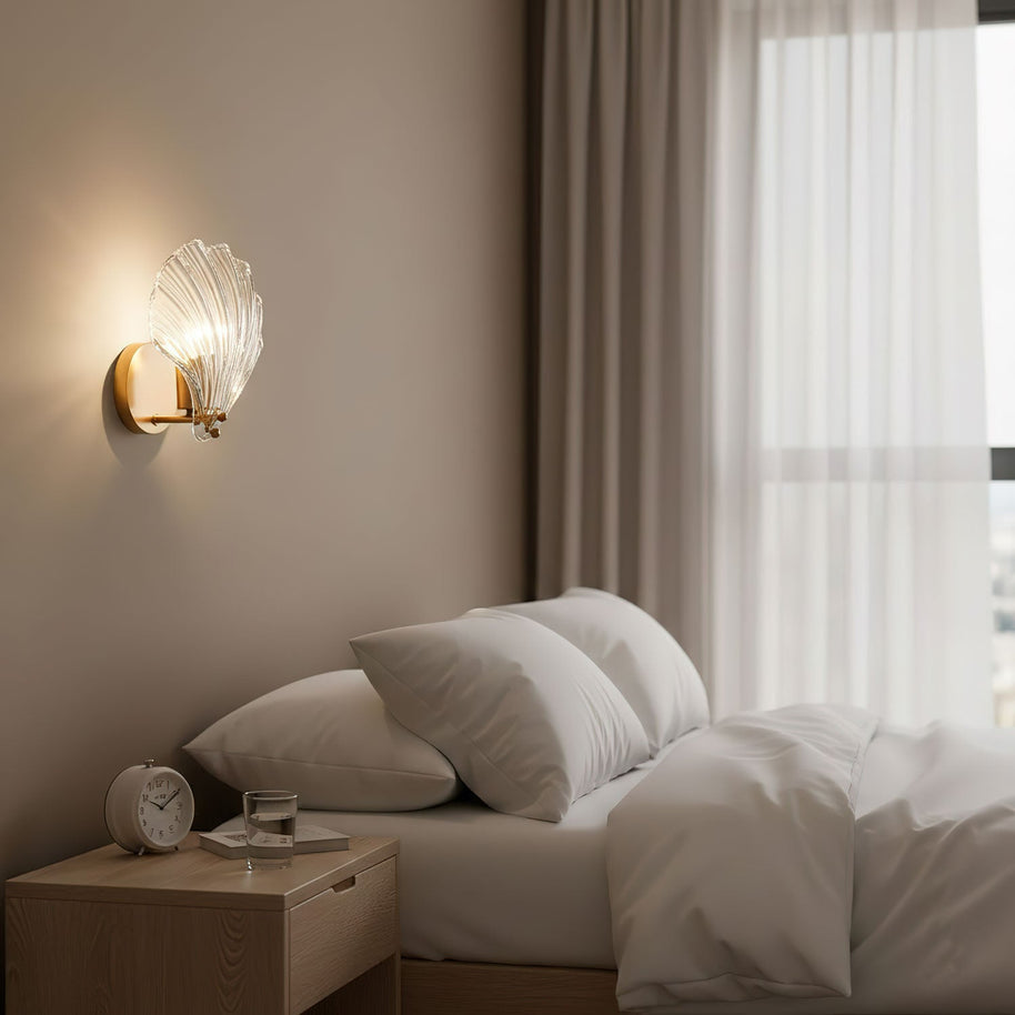 Coquille Brass Shell Wall Light