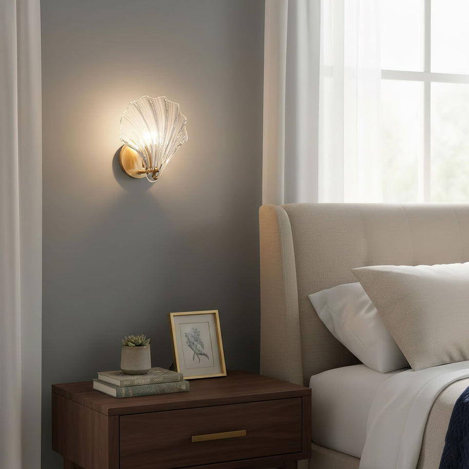 Coquille Brass Shell Wall Light