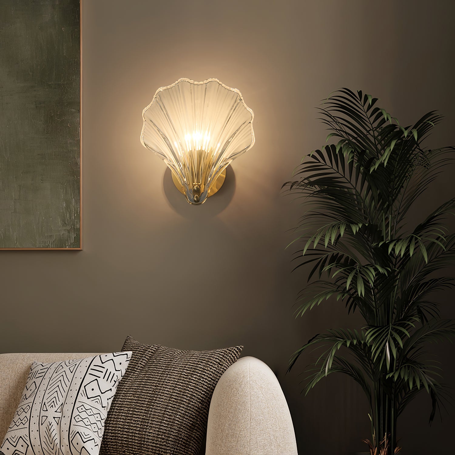 Coquille Brass Shell Wall Light