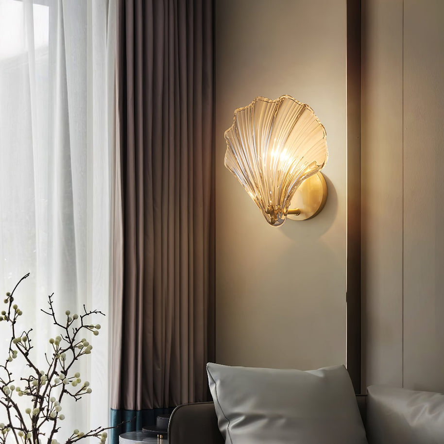 Coquille Brass Shell Wall Light