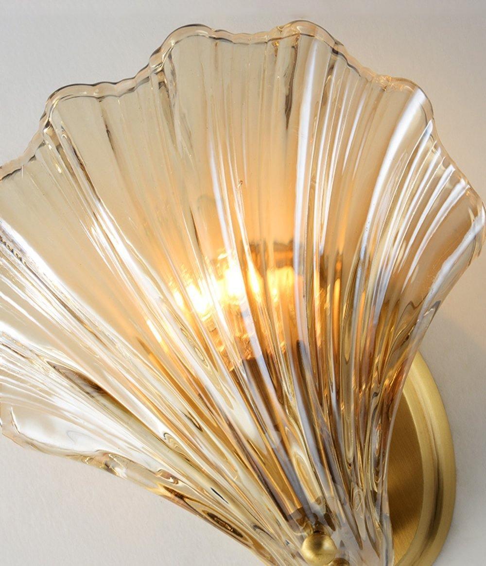 Coquille Brass Shell Wall Light