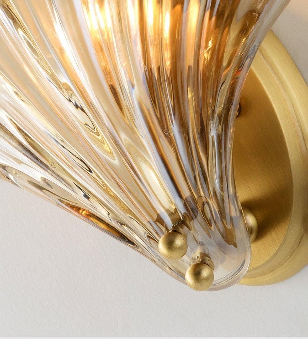 Coquille Brass Shell Wall Light