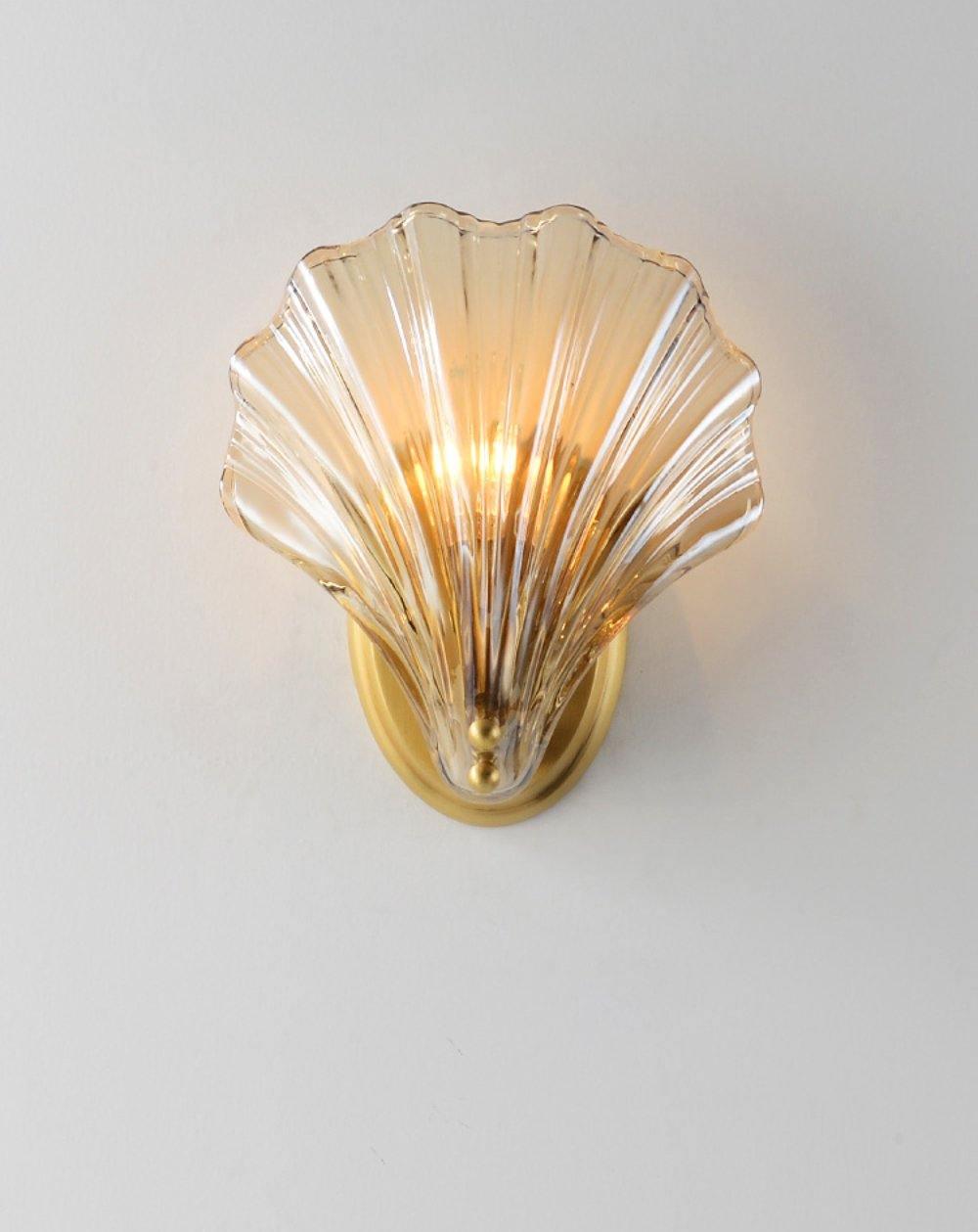 Coquille Brass Shell Wall Light