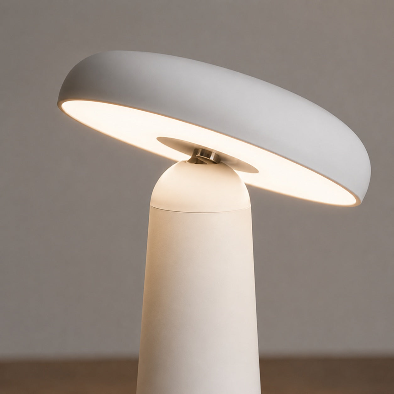 Nori Mushroom USB Rechargeable Table Lamp - material close-up detail image for Comvilo lighting